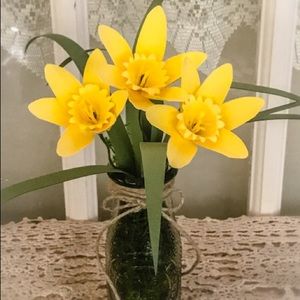 Paper Flower Daffodils Centerpiece